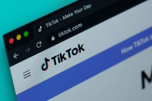 Penutupan Tiktok Shop: Sebuah Analisis Corat Coret
